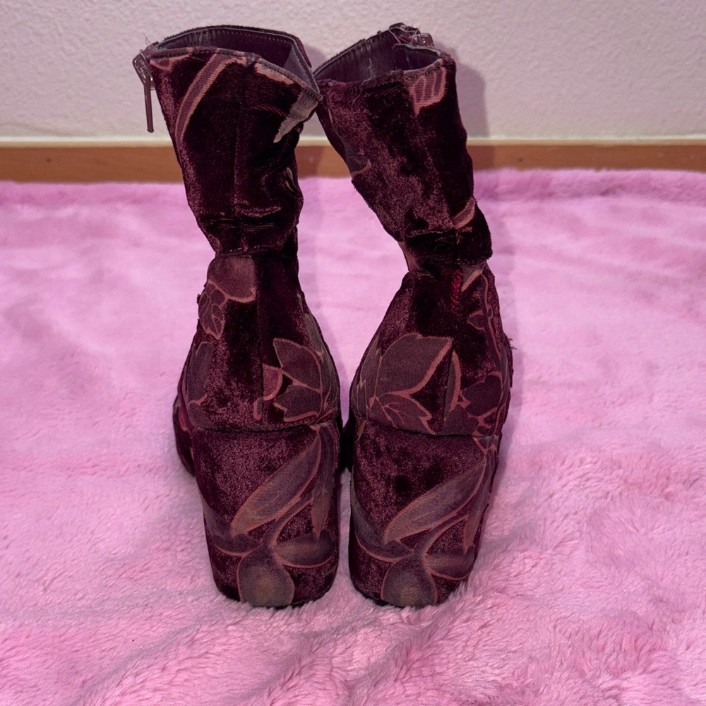 Steve Madden Burgundy Velvet Multicolored Floral Heeled Boots w/ Side Zipper - Picture 5 of 7